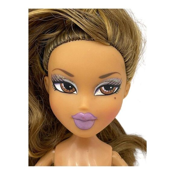 Vintage Bratz Yasmin Doll Purple Lips Brown Eyes 2001 Action Tab Arms NO FEET - Picture 1 of 14